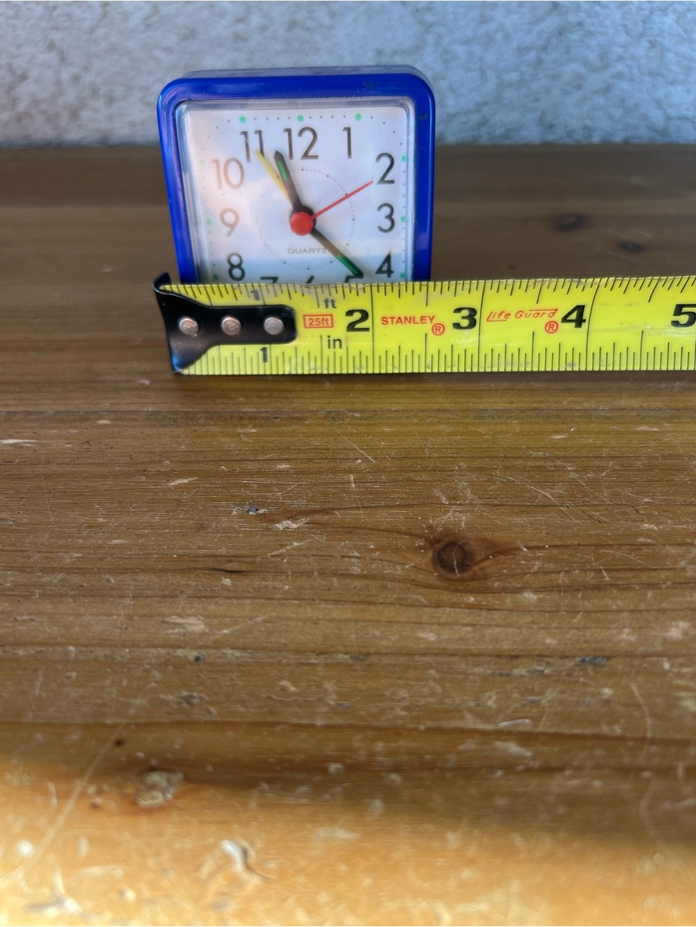 Compact Blue Quartz Table Alarm Clock - Picture 4 of 4